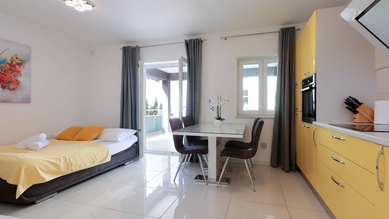 Apartmani Villa Barbara Novalja Dış mekan fotoğraf
