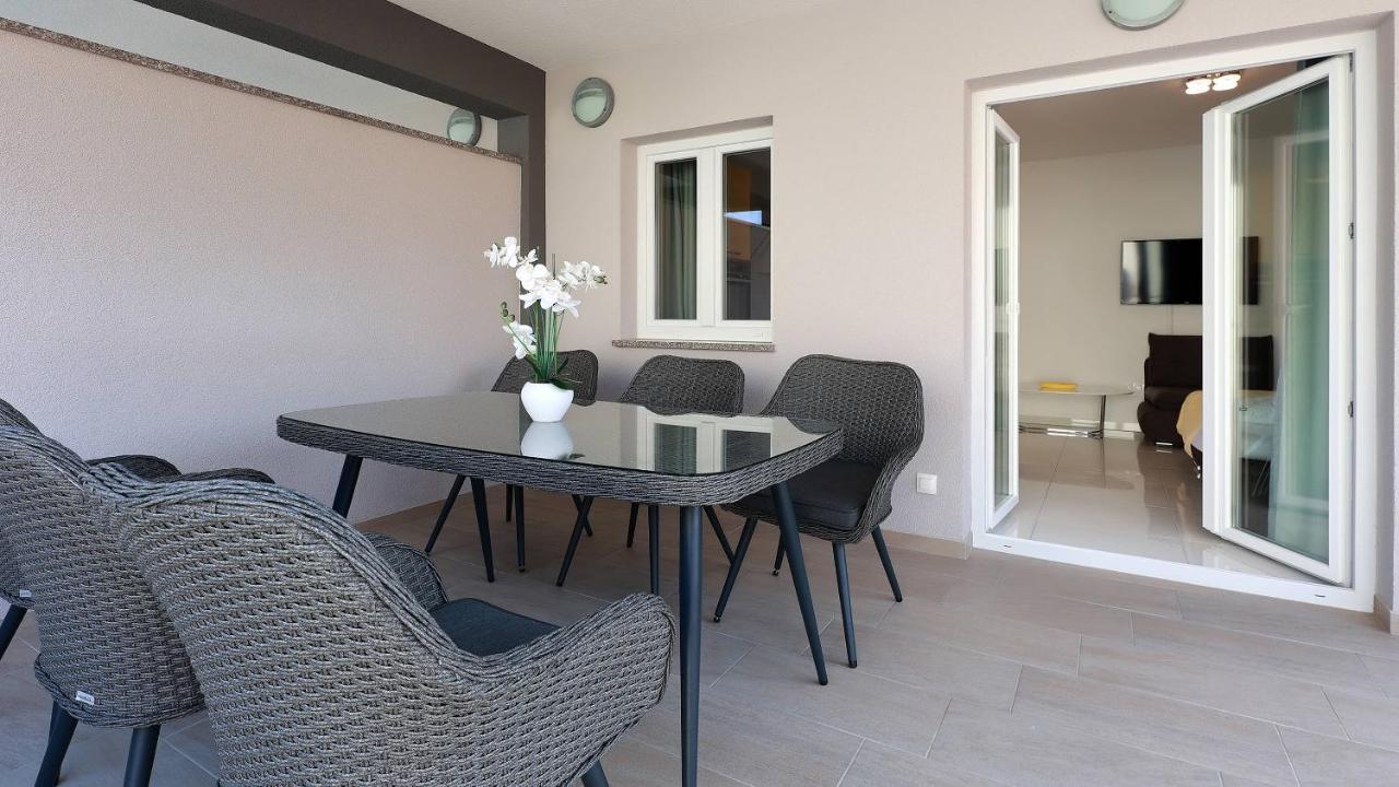 Apartmani Villa Barbara Novalja Dış mekan fotoğraf